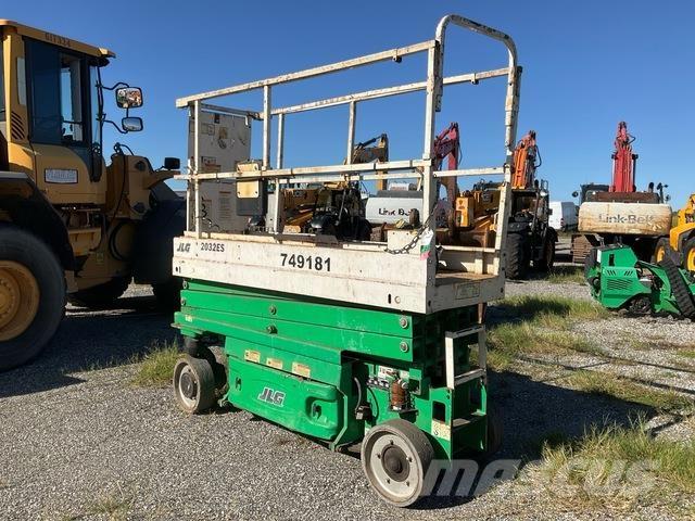 JLG 2032ES Sakselifter