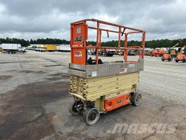 JLG 2630ES Sakselifter