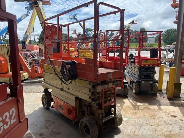 JLG 2632 ES Sakselifter