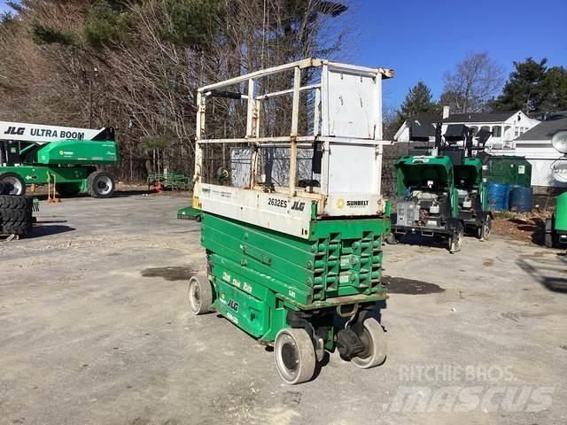 JLG 26322ES Sakselifter