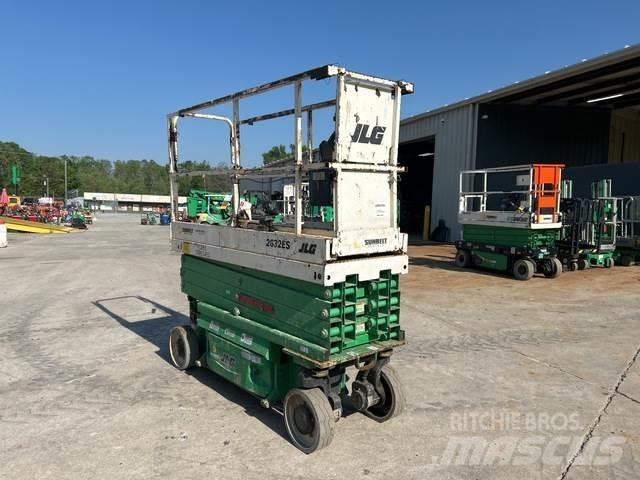 JLG 2632ES Sakselifter