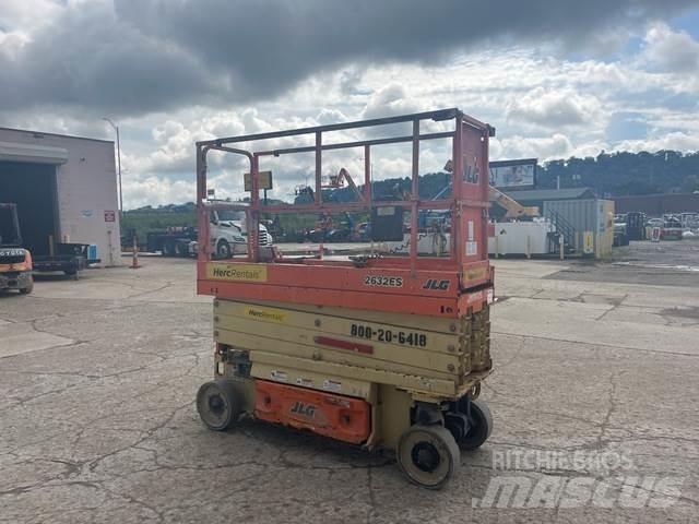 JLG 2632ES Sakselifter