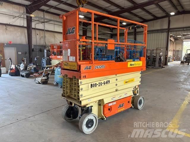 JLG 2632ES Sakselifter
