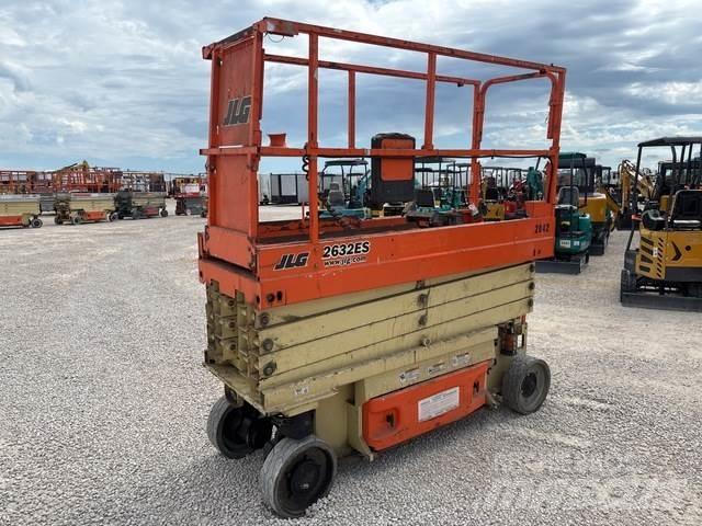 JLG 2632ES Sakselifter