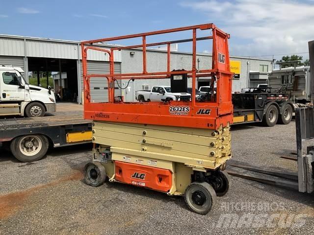 JLG 2632ES Sakselifter