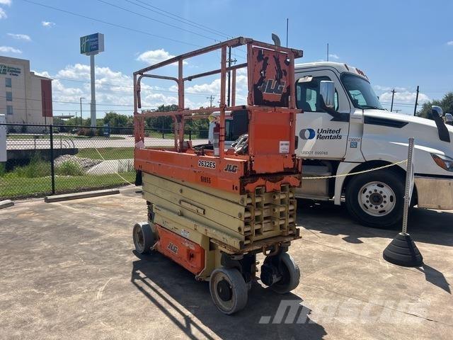 JLG 2632ES Sakselifter