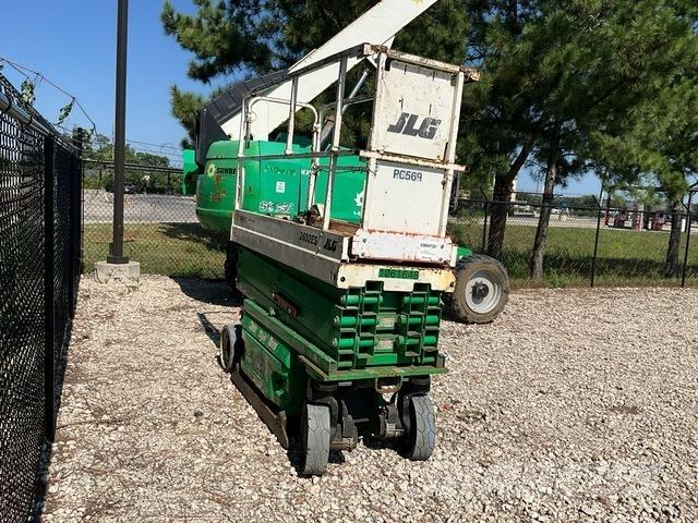 JLG 2632ES Sakselifter
