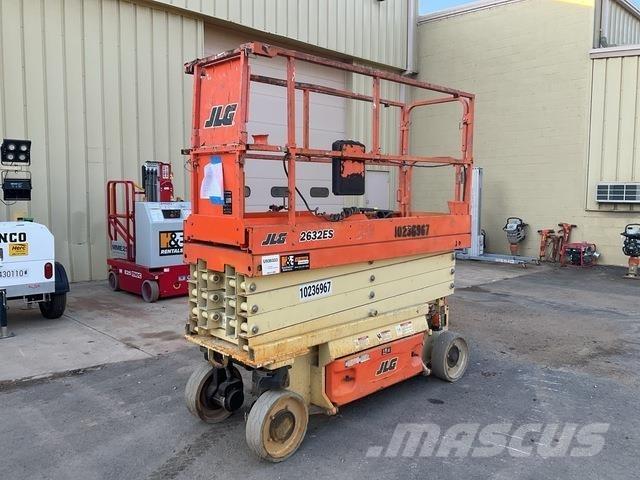 JLG 2632ES Sakselifter