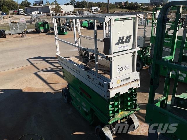 JLG 2632ES Sakselifter