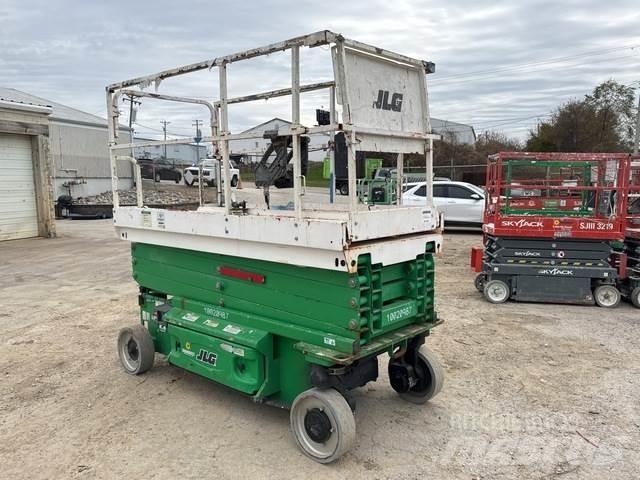 JLG 2646ES Sakselifter