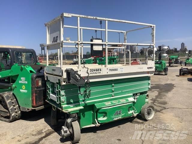 JLG 3246ES Sakselifter