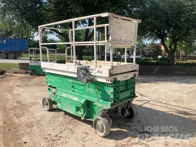 JLG 3246ES Sakselifter