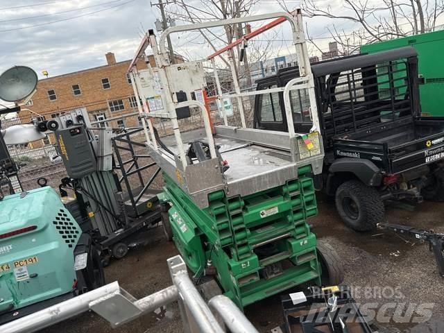 JLG 3246ES Sakselifter