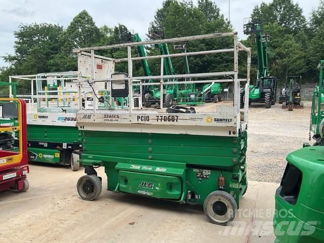 JLG 3246ES Sakselifter