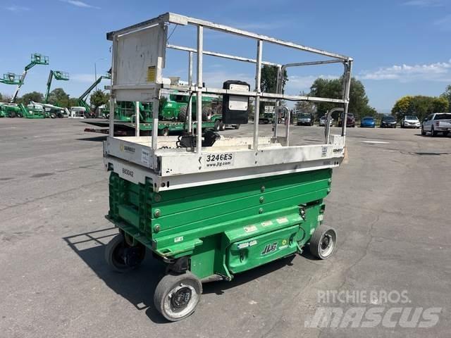 JLG 3246ES Sakselifter