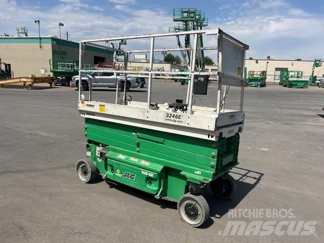 JLG 3246ES Sakselifter