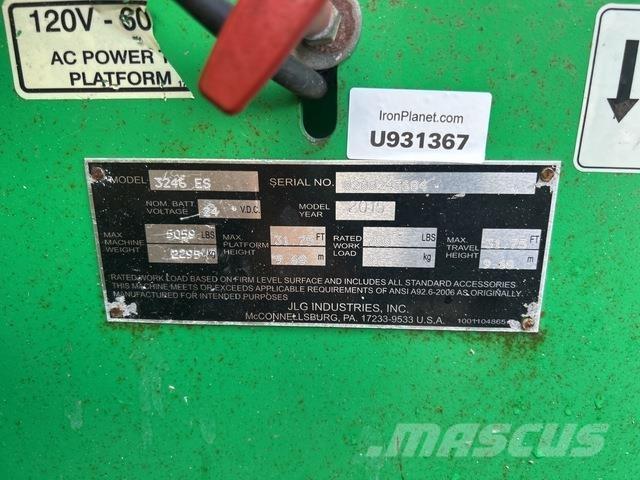 JLG 3246ES Sakselifter