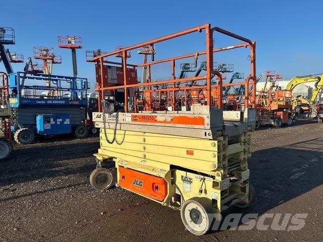 JLG 3246ES Sakselifter