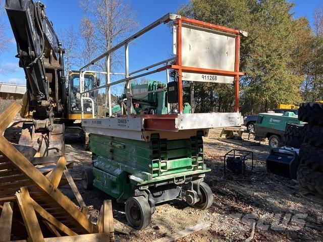 JLG 3246ES Sakselifter