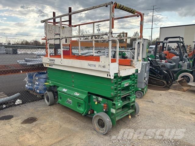 JLG 3246ES Sakselifter