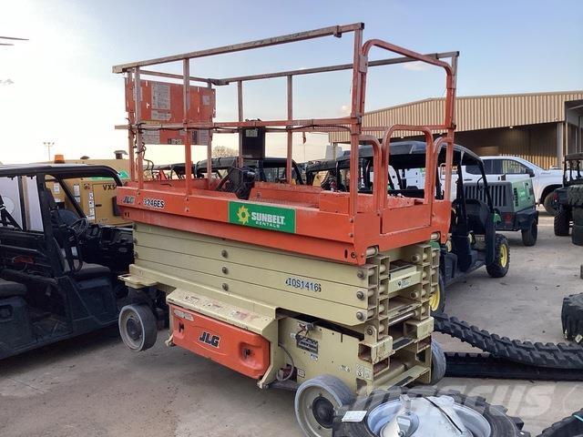JLG 3246ES Sakselifter