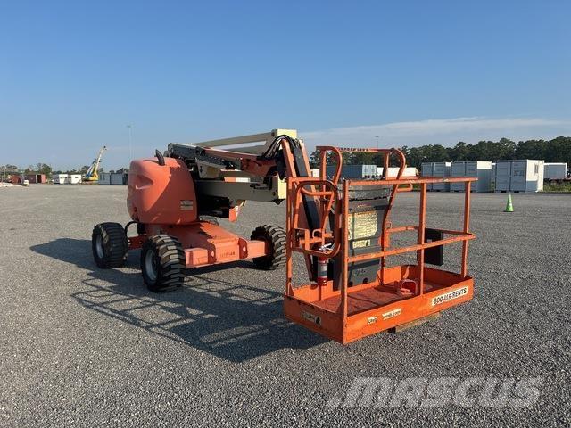 JLG 450AJ Leddede bomlifter