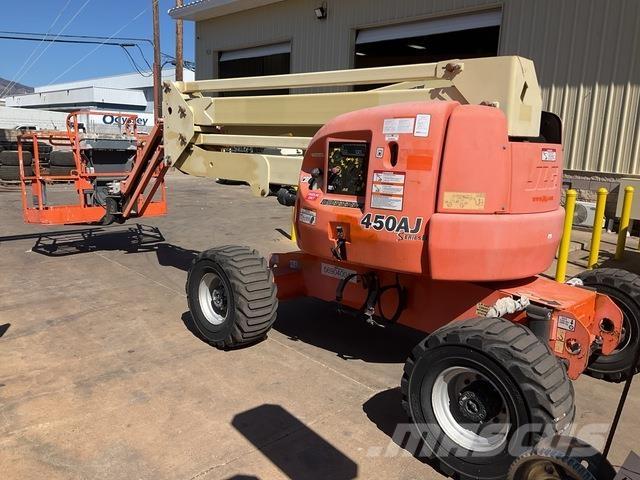 JLG 450AJ Leddede bomlifter