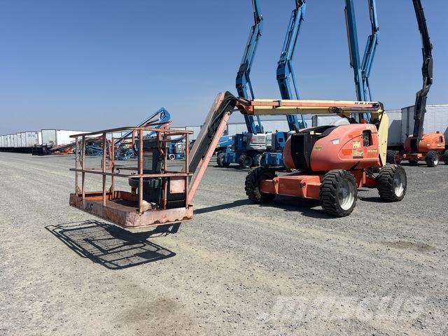 JLG 600AJ Leddede bomlifter