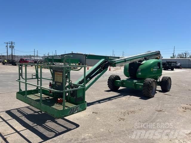 JLG 600AJ Leddede bomlifter