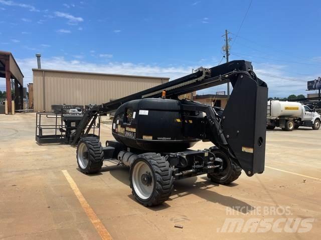 JLG 600AJ Leddede bomlifter