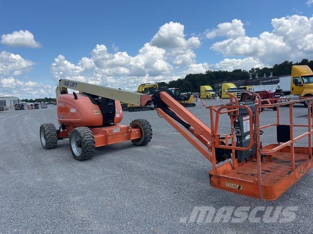 JLG 600AJ Leddede bomlifter