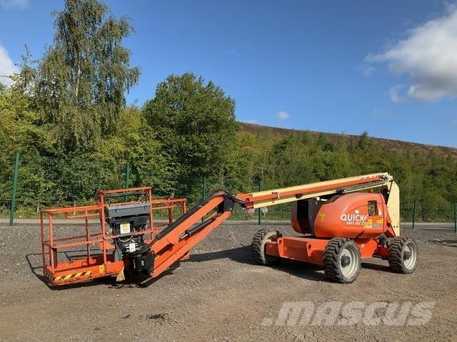 JLG 600AJ Leddede bomlifter