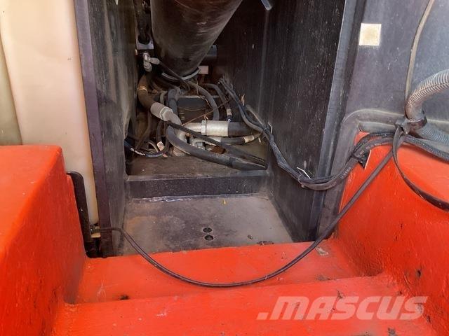 JLG 600AJ Leddede bomlifter