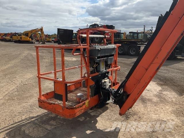 JLG 600AJ Leddede bomlifter