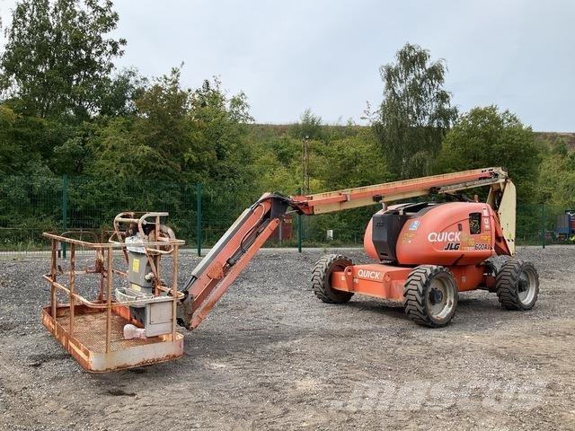 JLG 600AJ Leddede bomlifter
