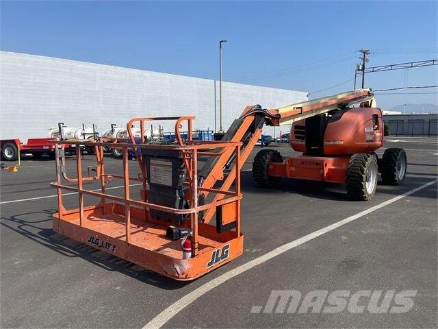 JLG 600AJ Leddede bomlifter