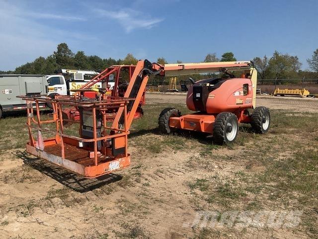 JLG 600AJ Leddede bomlifter