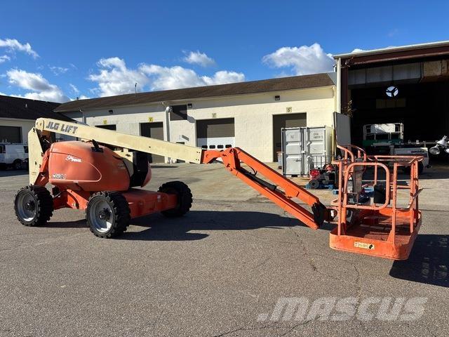 JLG 600AJ Leddede bomlifter