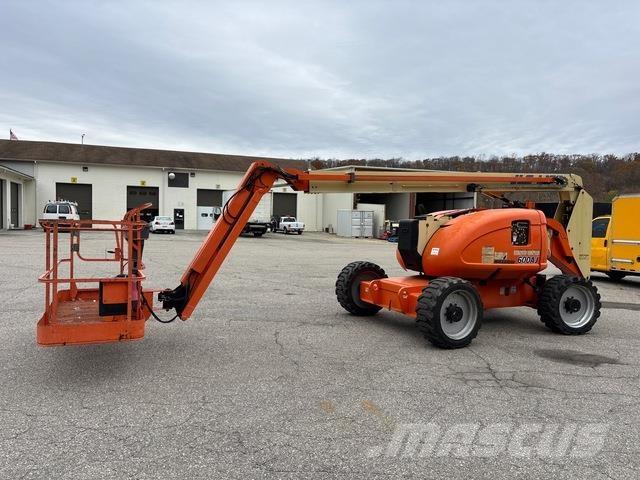 JLG 600AJ Leddede bomlifter
