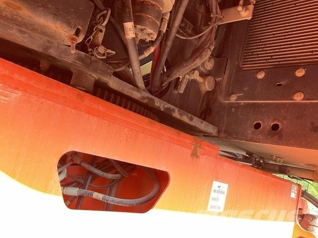 JLG 660SJ Teleskop bomlifter