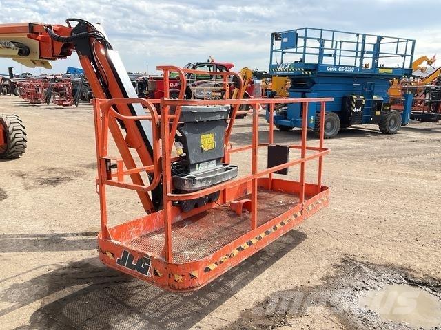 JLG 660SJ Teleskop bomlifter