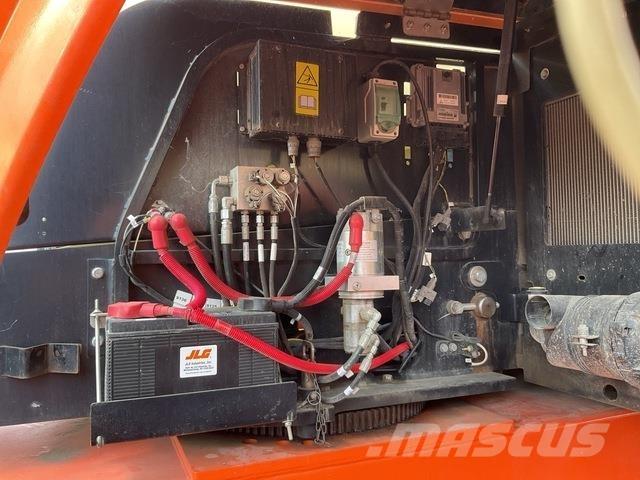 JLG 660SJ Teleskop bomlifter