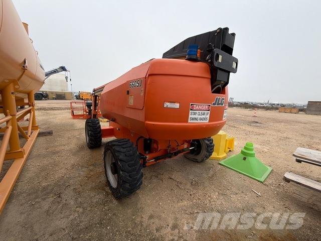 JLG 660SJ Teleskop bomlifter