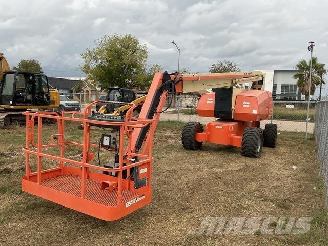 JLG 800 AJ Leddede bomlifter