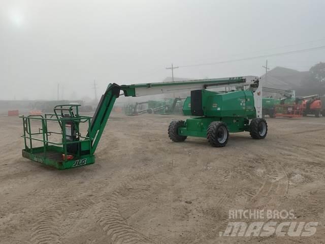 JLG 800AJ Leddede bomlifter