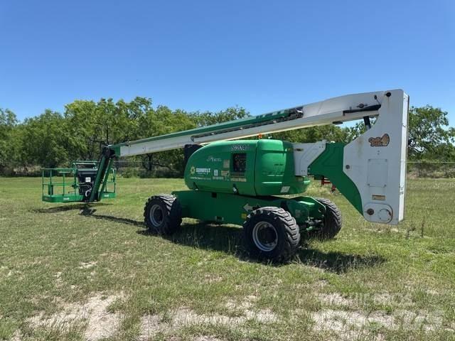 JLG 800AJ Leddede bomlifter
