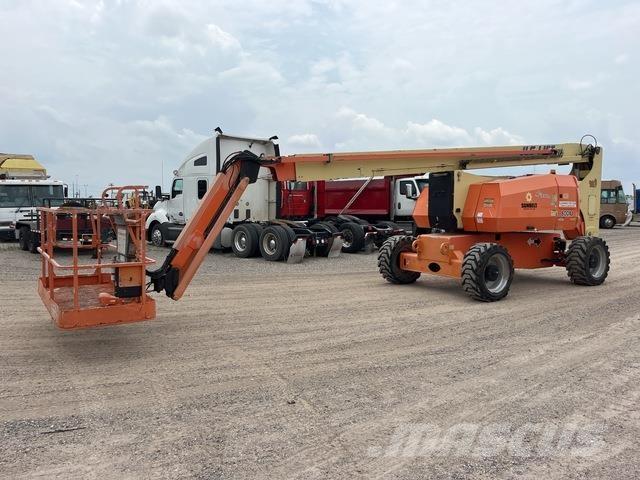JLG 800AJ Leddede bomlifter