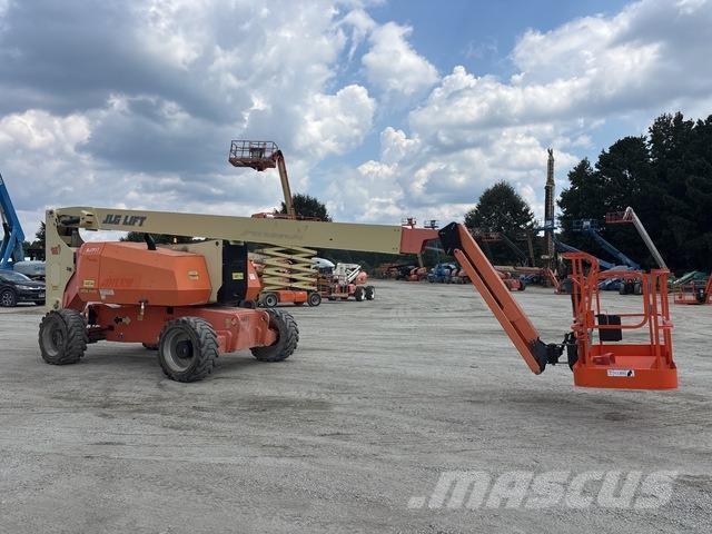 JLG 800AJ Leddede bomlifter