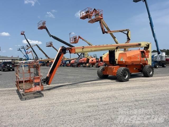JLG 800AJ Leddede bomlifter