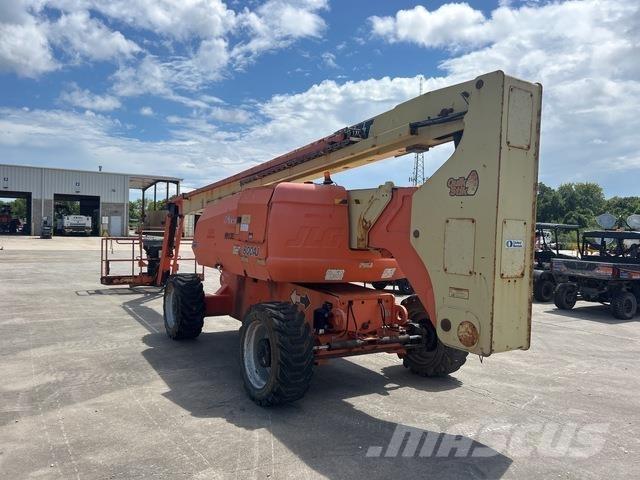 JLG 800AJ Leddede bomlifter
